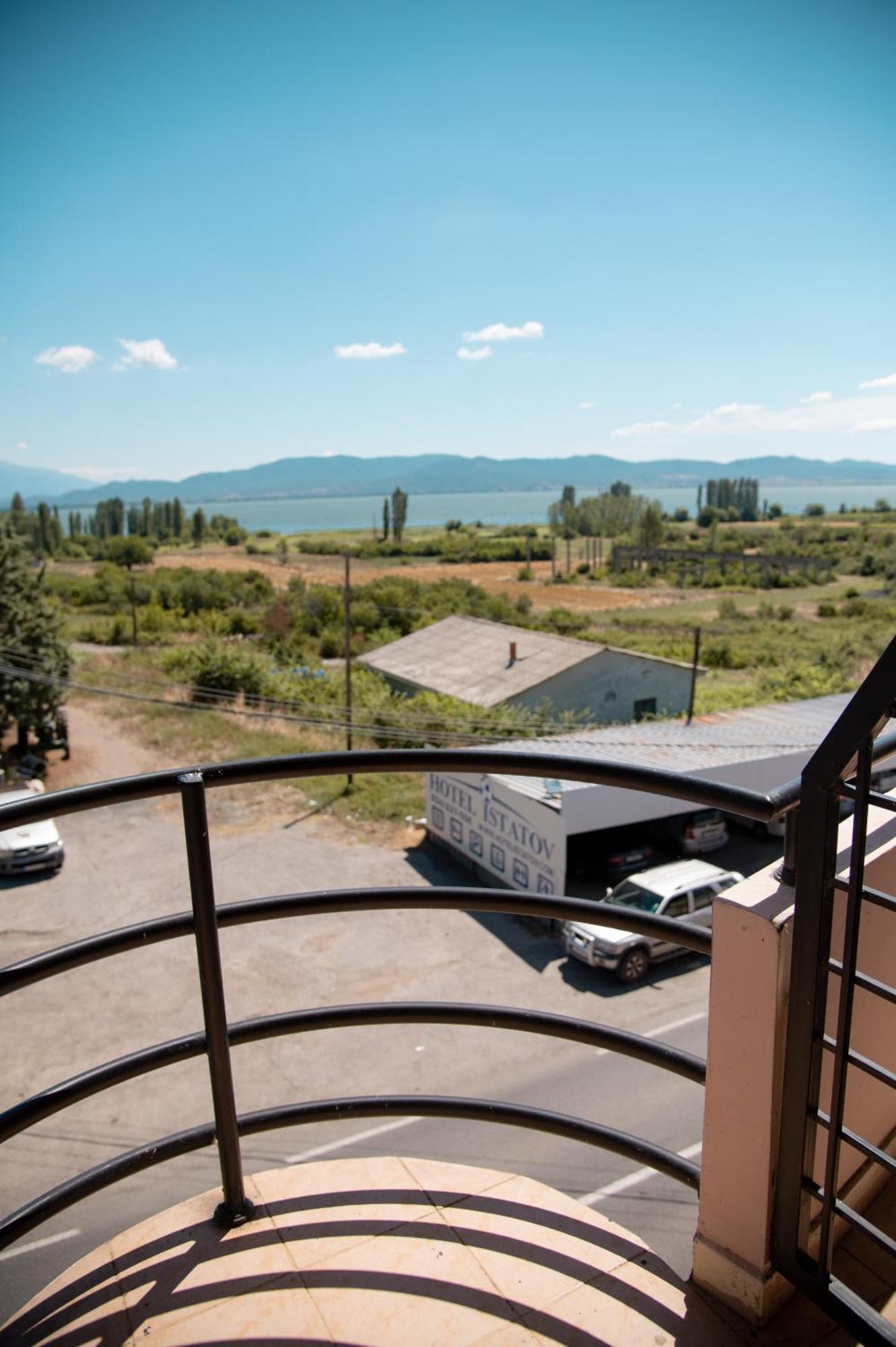 Hotel Istatov Nov Dojran Eksteriør bilde