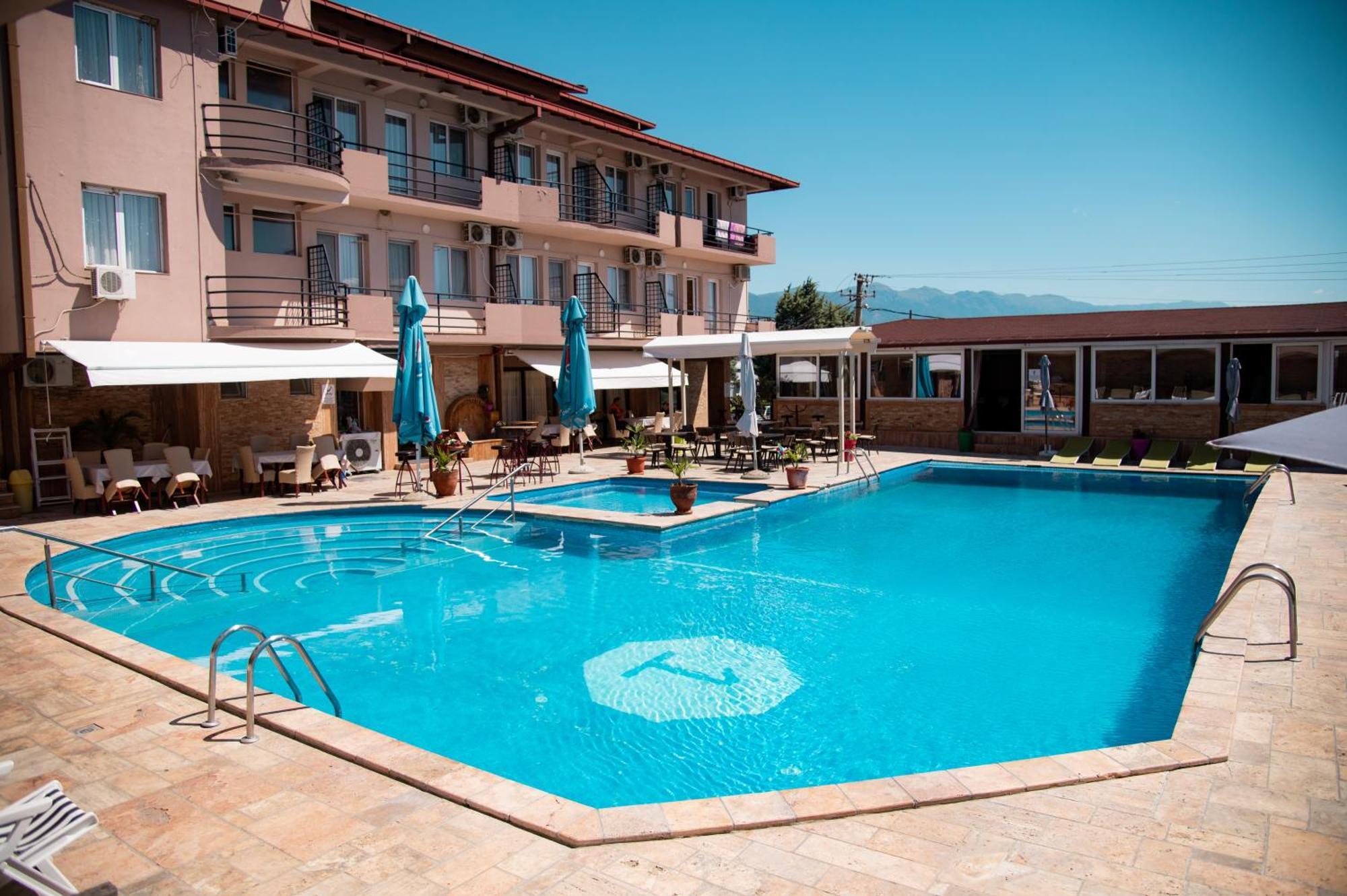 Hotel Istatov Nov Dojran Eksteriør bilde