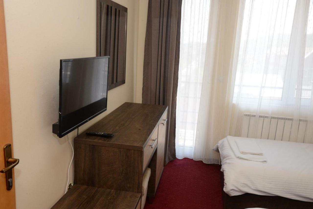 Hotel Istatov Nov Dojran Eksteriør bilde